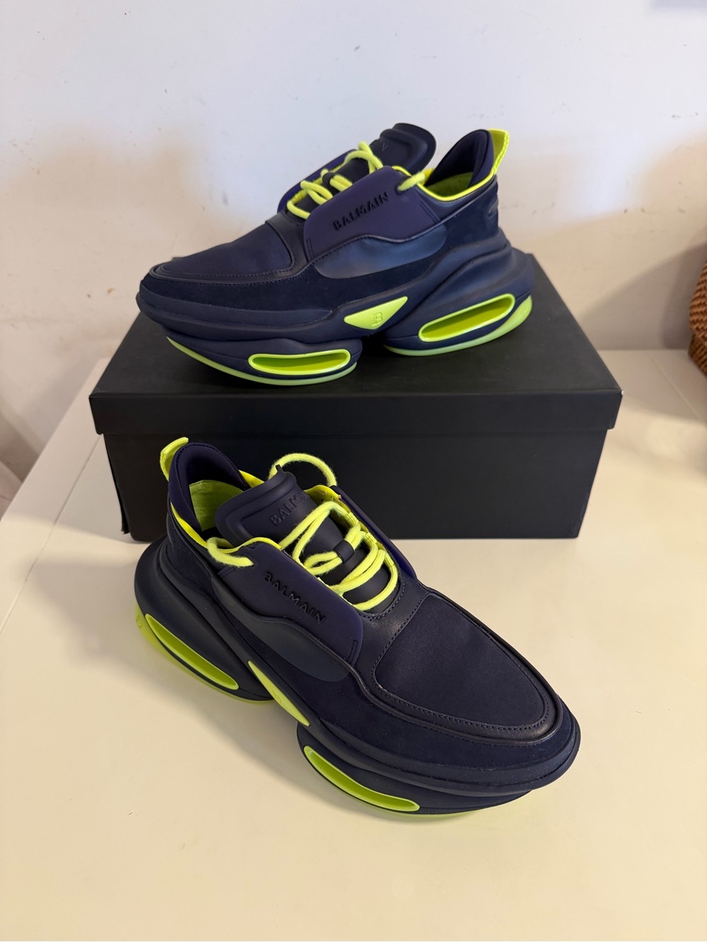 Balmain Men's Navy and Neon Yellow Runner Sneakers US 8